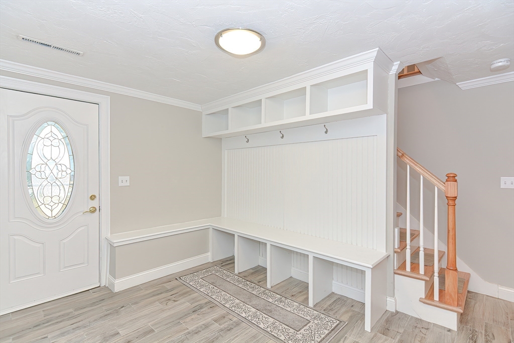 29 Paula Road Milford, MA 01757 - Photo 5 of 42 Gallery Image 5