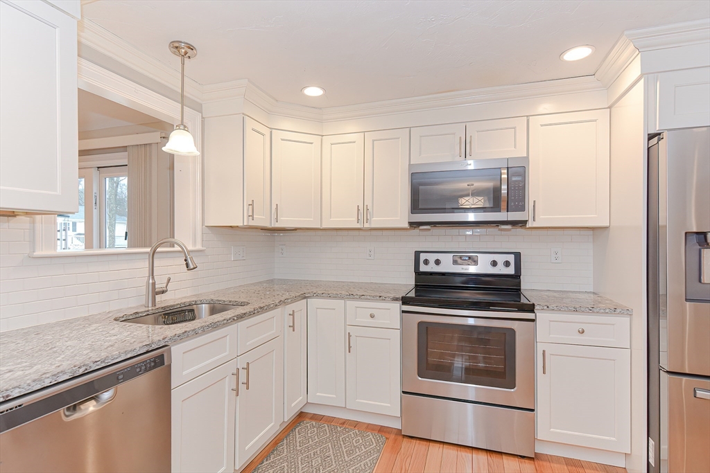 29 Paula Road Milford, MA 01757 - Photo 8 of 42 Gallery Image 8
