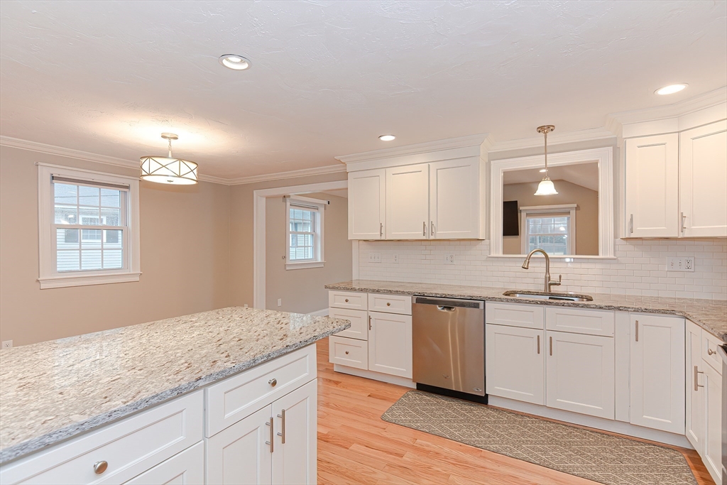 29 Paula Road Milford, MA 01757 - Photo 9 of 42 Gallery Image 9