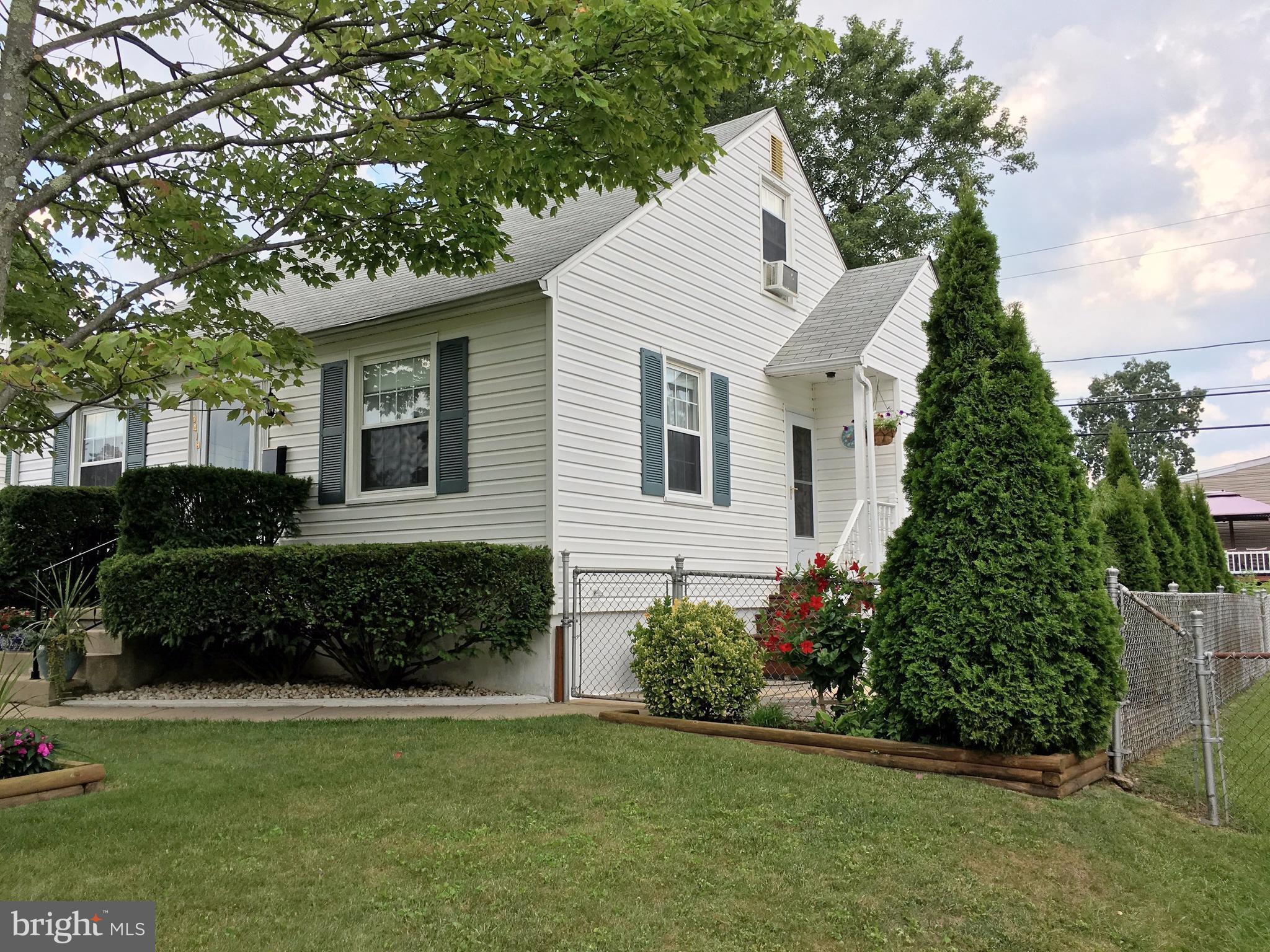 3418 Gaither Road Baltimore, MD 21244 - Photo 29 of 30 Front & Side View