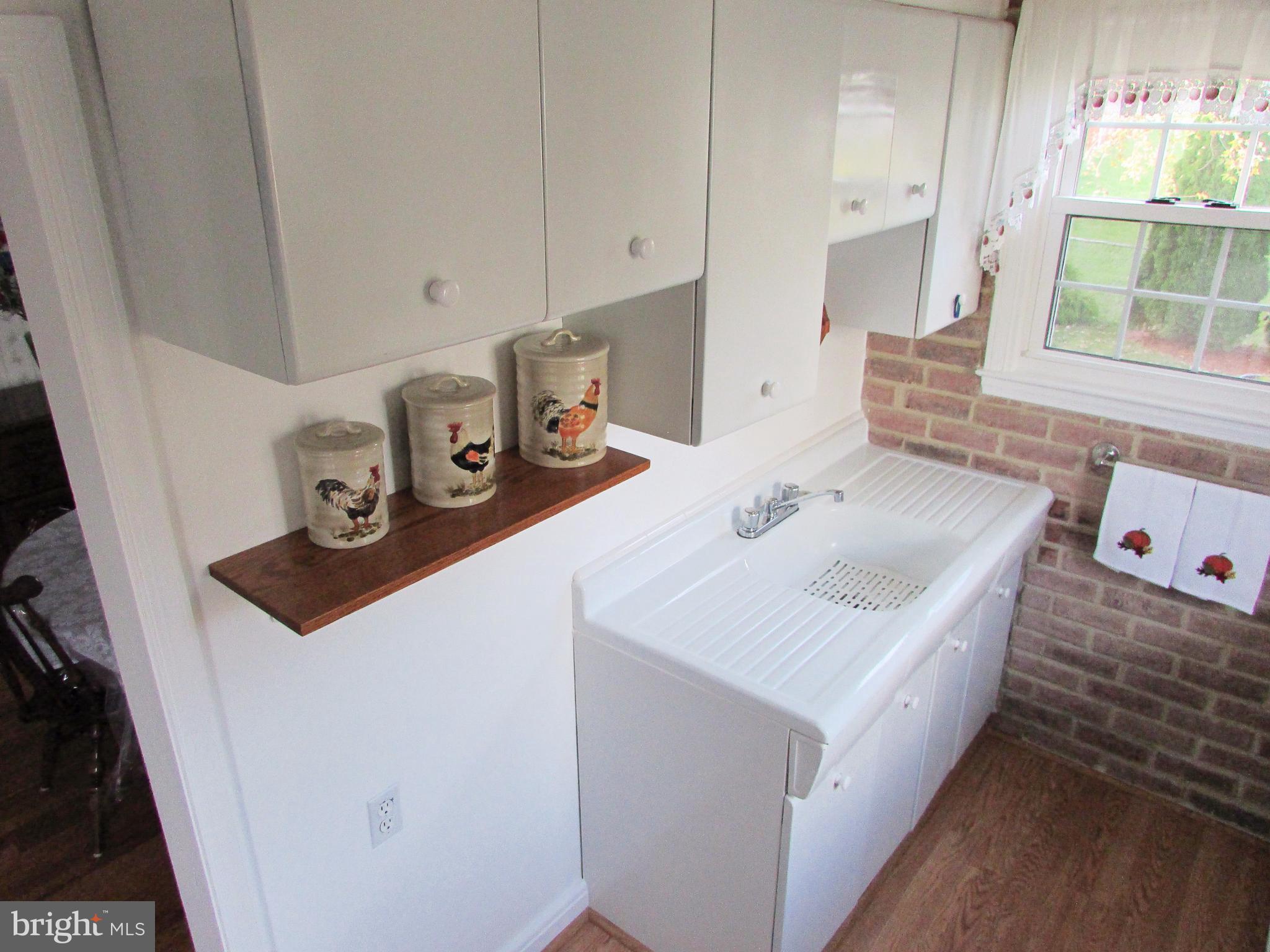 3418 Gaither Road Baltimore, MD 21244 - Photo 7 of 30 Kitchen