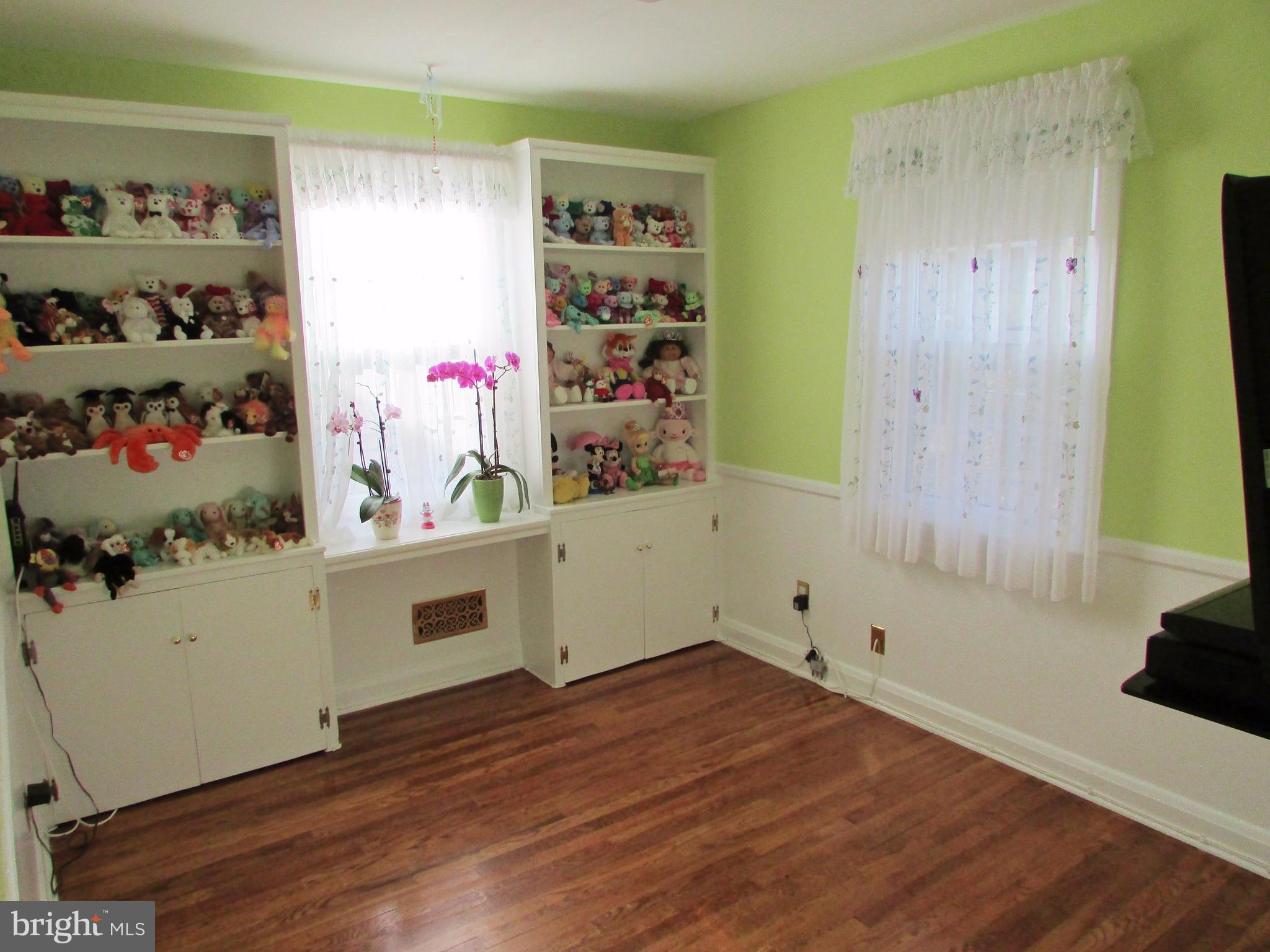 3418 Gaither Road Baltimore, MD 21244 - Photo 10 of 30 Third Bedroom