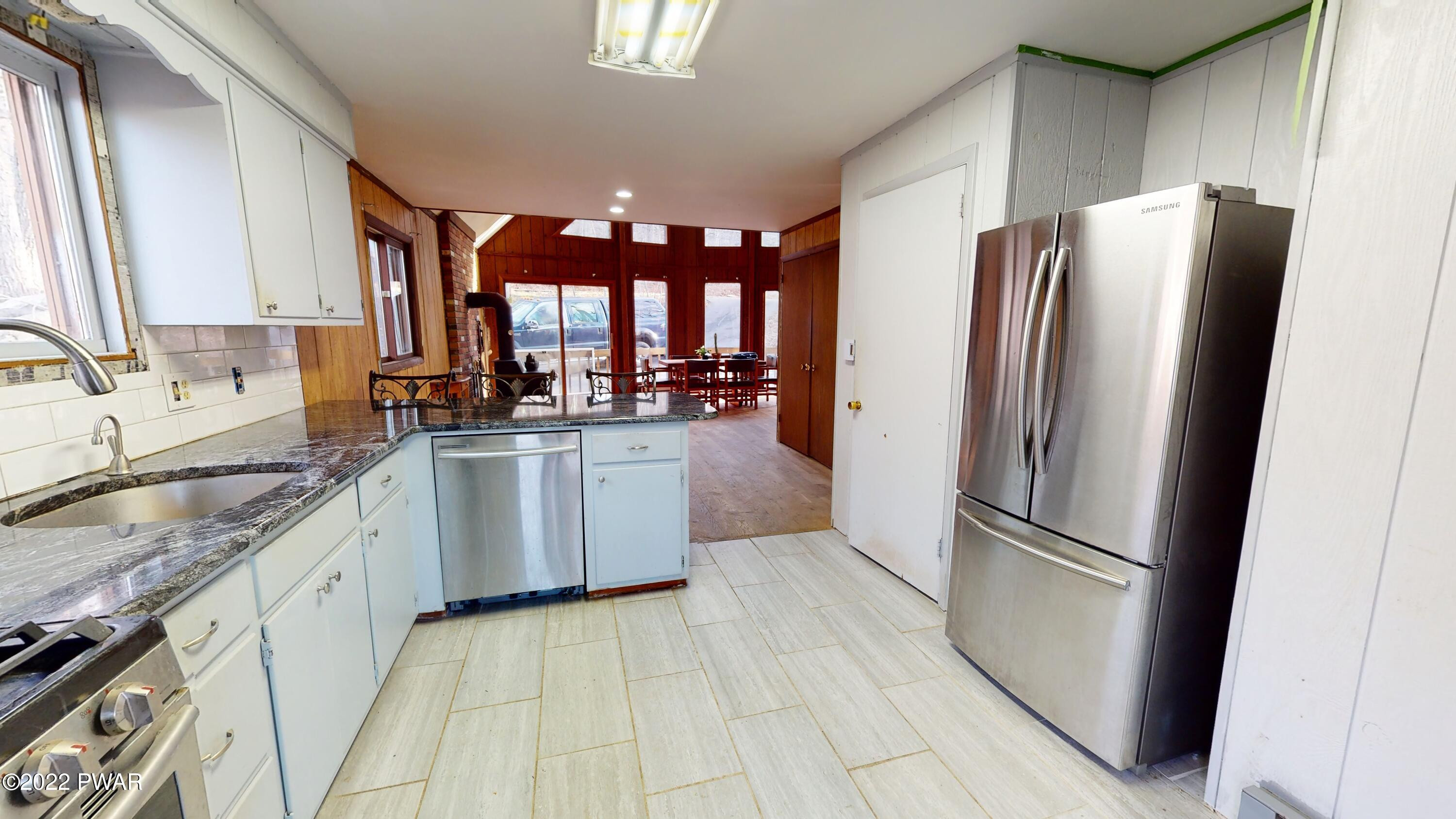 145 Regent Street Bushkill, PA 18324 - Photo 12 of 31 Kitchen (3)