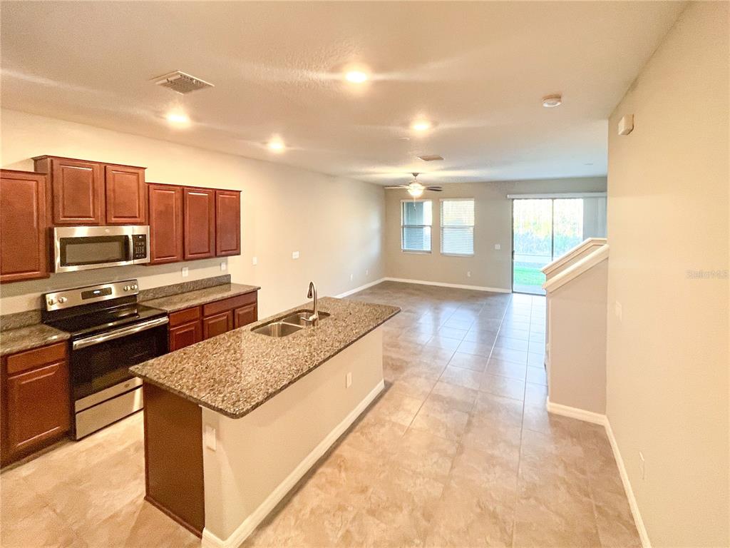 8078 Rolling Shell Trail Wesley Chapel, FL 33545 - Photo 4 of 12