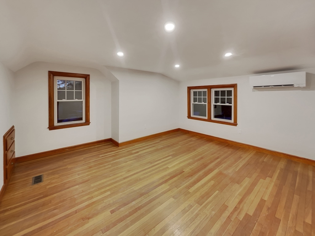 29 Hartwell Road Bedford, MA 01730 - Photo 15 of 23 Gallery Image 15