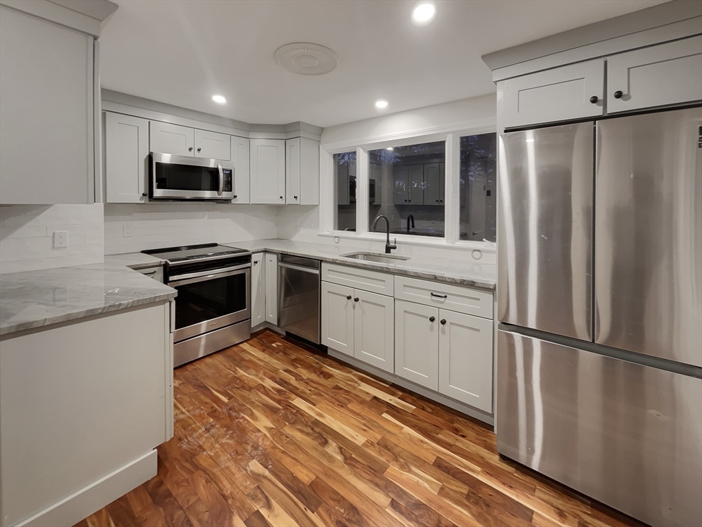 29 Hartwell Road Bedford, MA 01730 - Photo 9 of 23 Gallery Image 9
