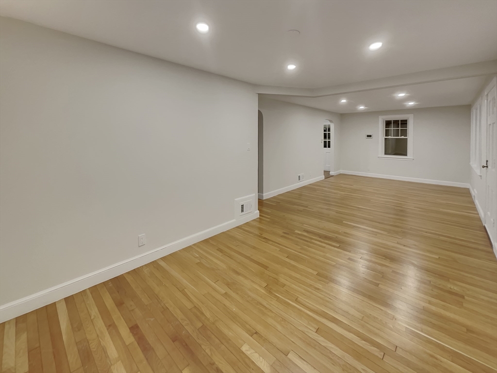 29 Hartwell Road Bedford, MA 01730 - Photo 10 of 23 Gallery Image 10