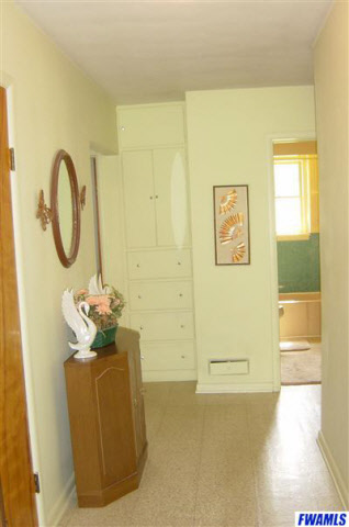 9010 Muldoon Road Fort Wayne, IN 46819 - Photo 3 of 17