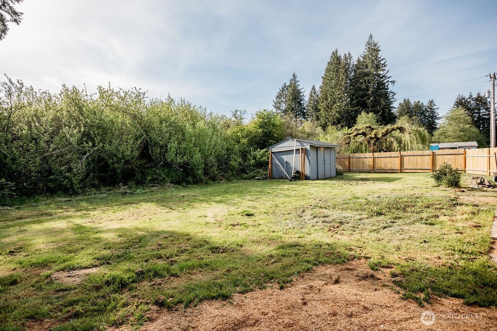 105 Johnson Road South Winlock, WA 98596 - Photo 7 of 32 a view of a house with a yard