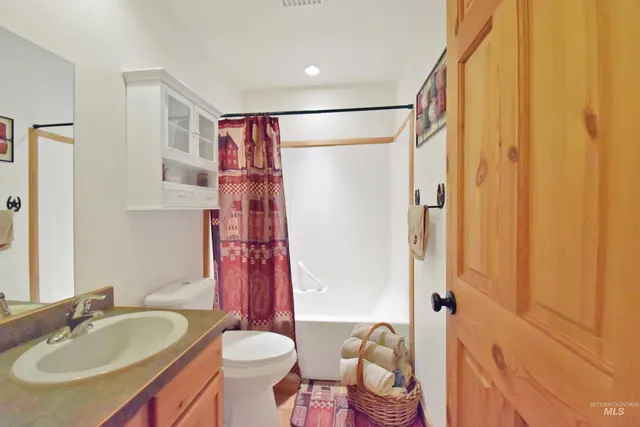 $639,000 | 3059 North 3422nd Street East, Kimberly, ID 83341