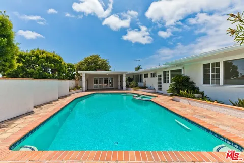 $1,275,000 | 4821 West 63rd Street, Los Angeles, CA 90056