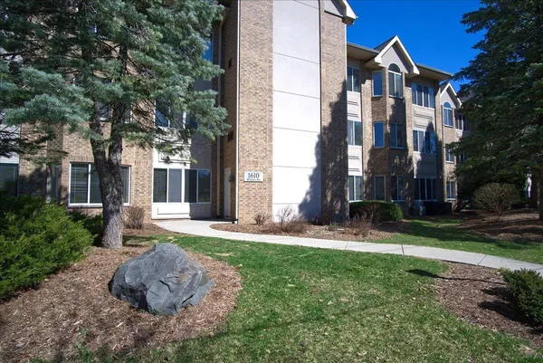$414,900 | 1610 Wheeler Road, Unit 3E, Madison, WI 53704