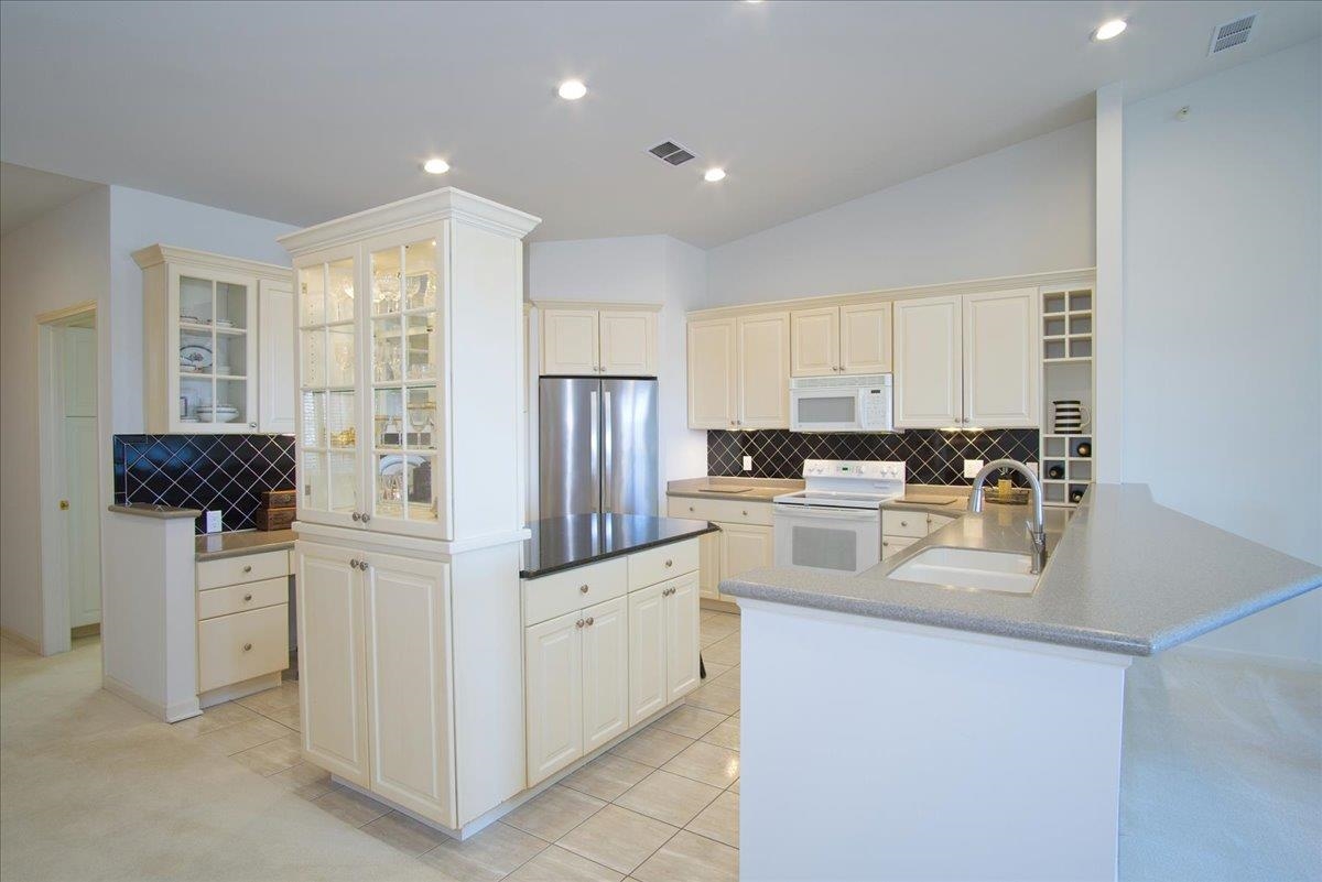 1610 Wheeler Road, Unit 3E Madison, WI 53704 - Photo 2 of 40