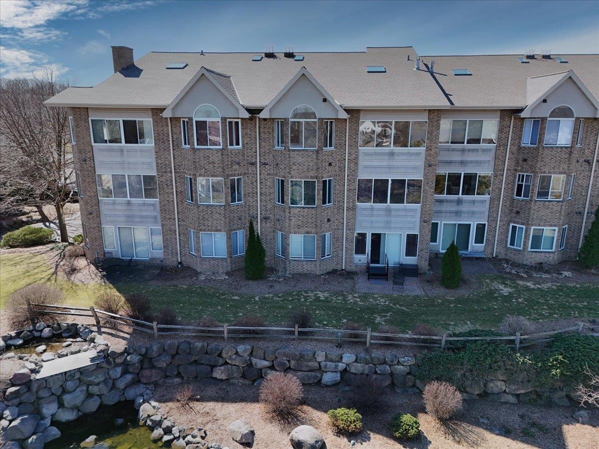 1610 Wheeler Road, Unit 3E Madison, WI 53704 - Photo 38 of 40