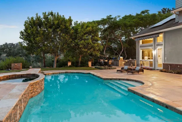 $3,875,000 | 521 Latigo Row, Encinitas, CA 92024