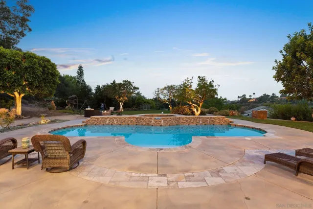 $3,875,000 | 521 Latigo Row, Encinitas, CA 92024