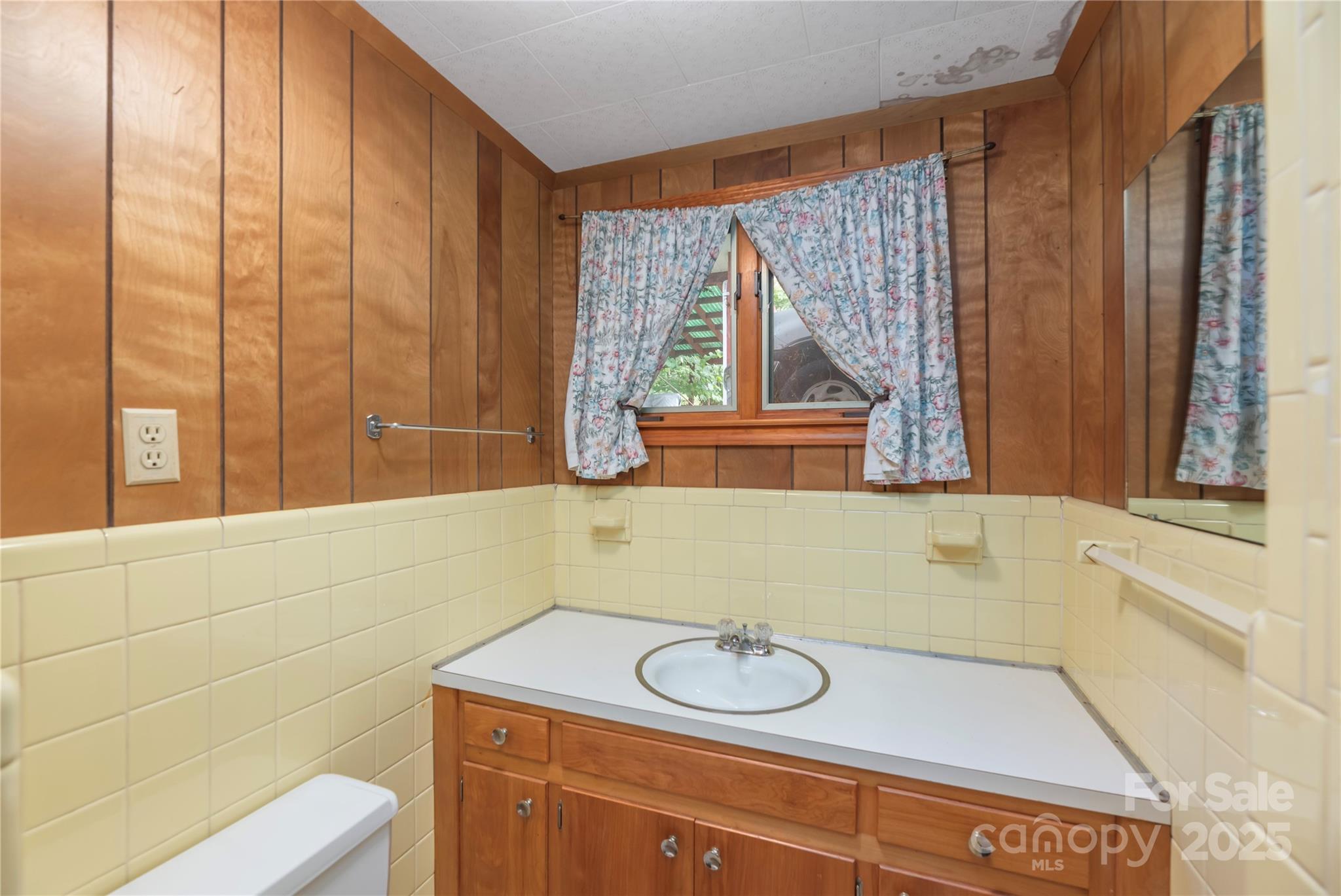 1701 Old Clyde Road Clyde, NC 28721 - Photo 12 of 16