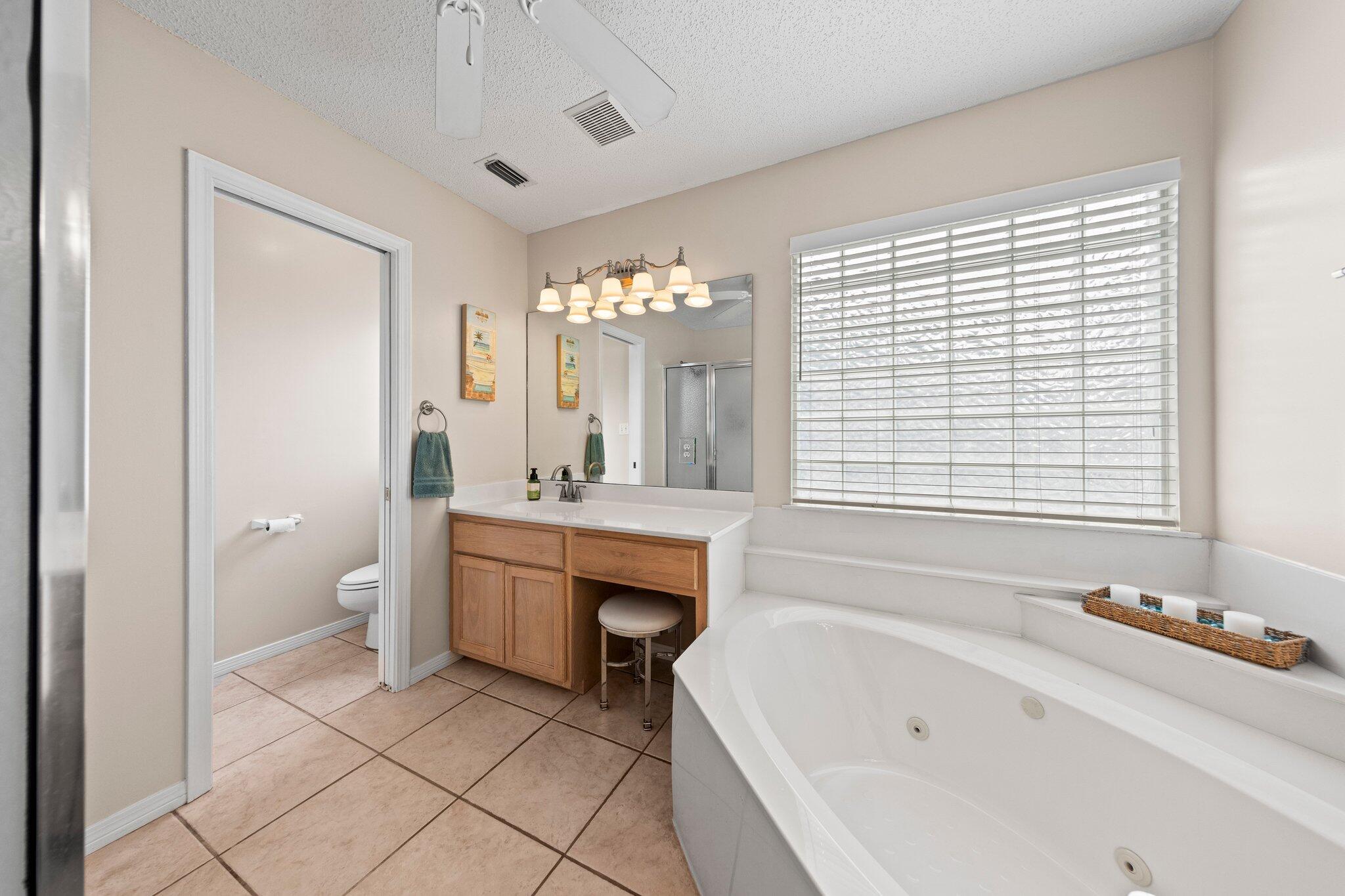 151 Ferry Road Northeast Fort Walton Beach, FL 32548 - Photo 41 of 95 Master Bathroom