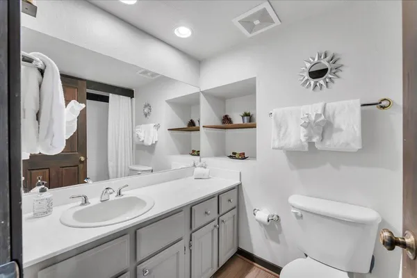 $829,000 | 227 Olympic Vly Road, Unit 15, Olympic Valley, CA 96146