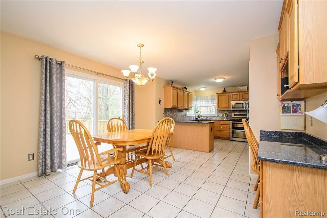 2750 Black Eagle Ridge Howell, MI 48843 - Photo 6 of 65 26_28.jpg