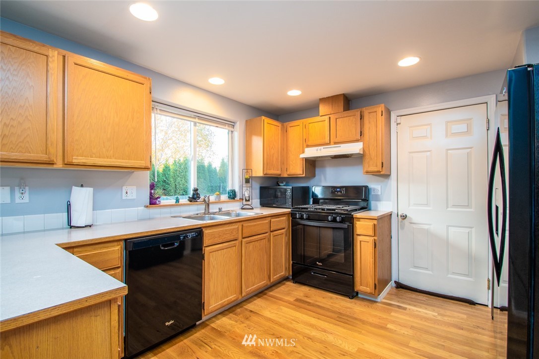 410 Spring Lane Sedro-Woolley, WA 98284 - Photo 10 of 21