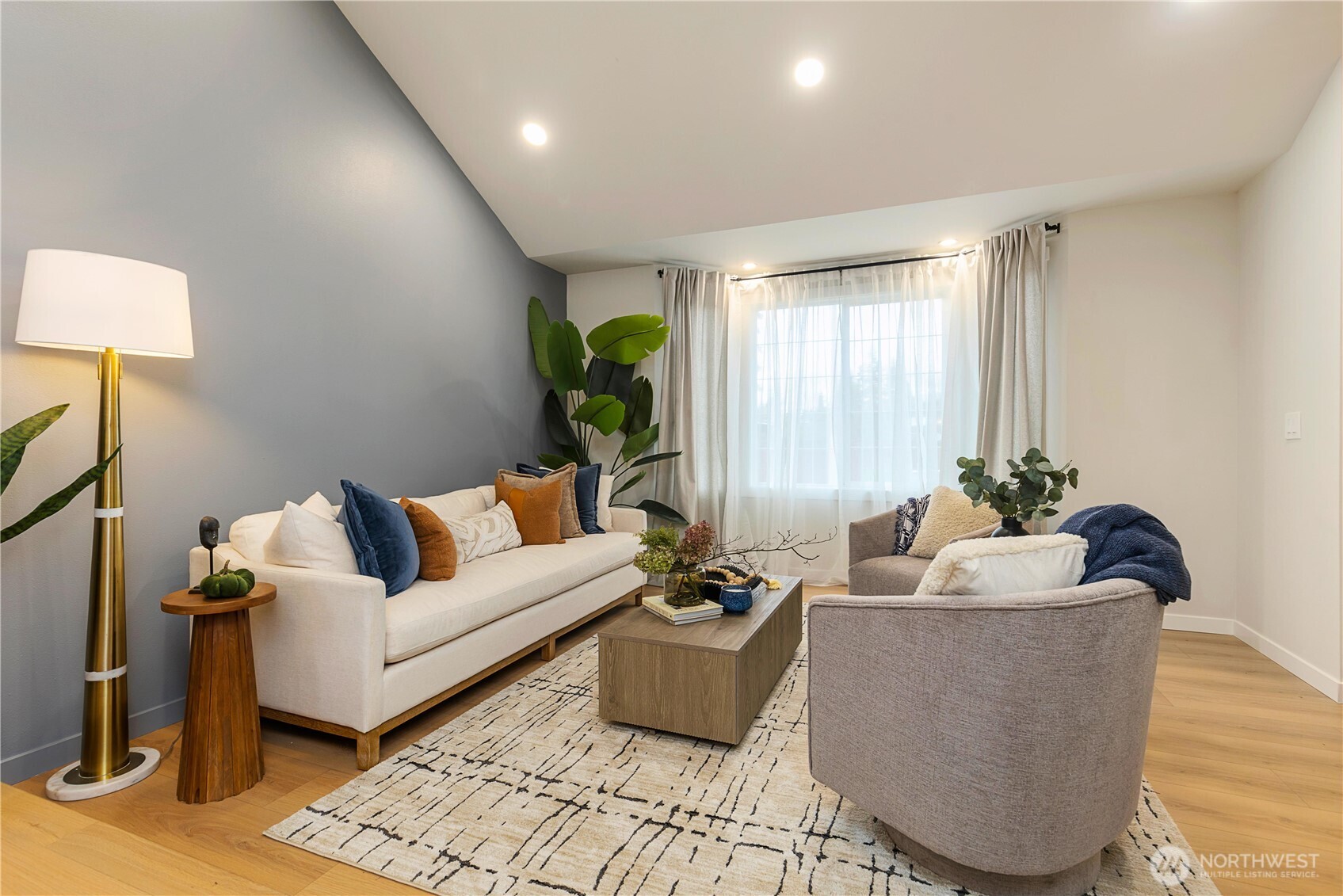 4709 Northeast 18th Street Renton, WA 98059 - Photo 19 of 38