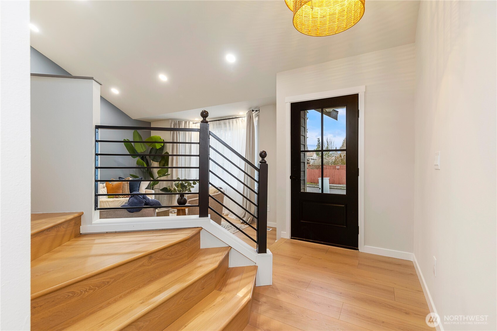 4709 Northeast 18th Street Renton, WA 98059 - Photo 3 of 38