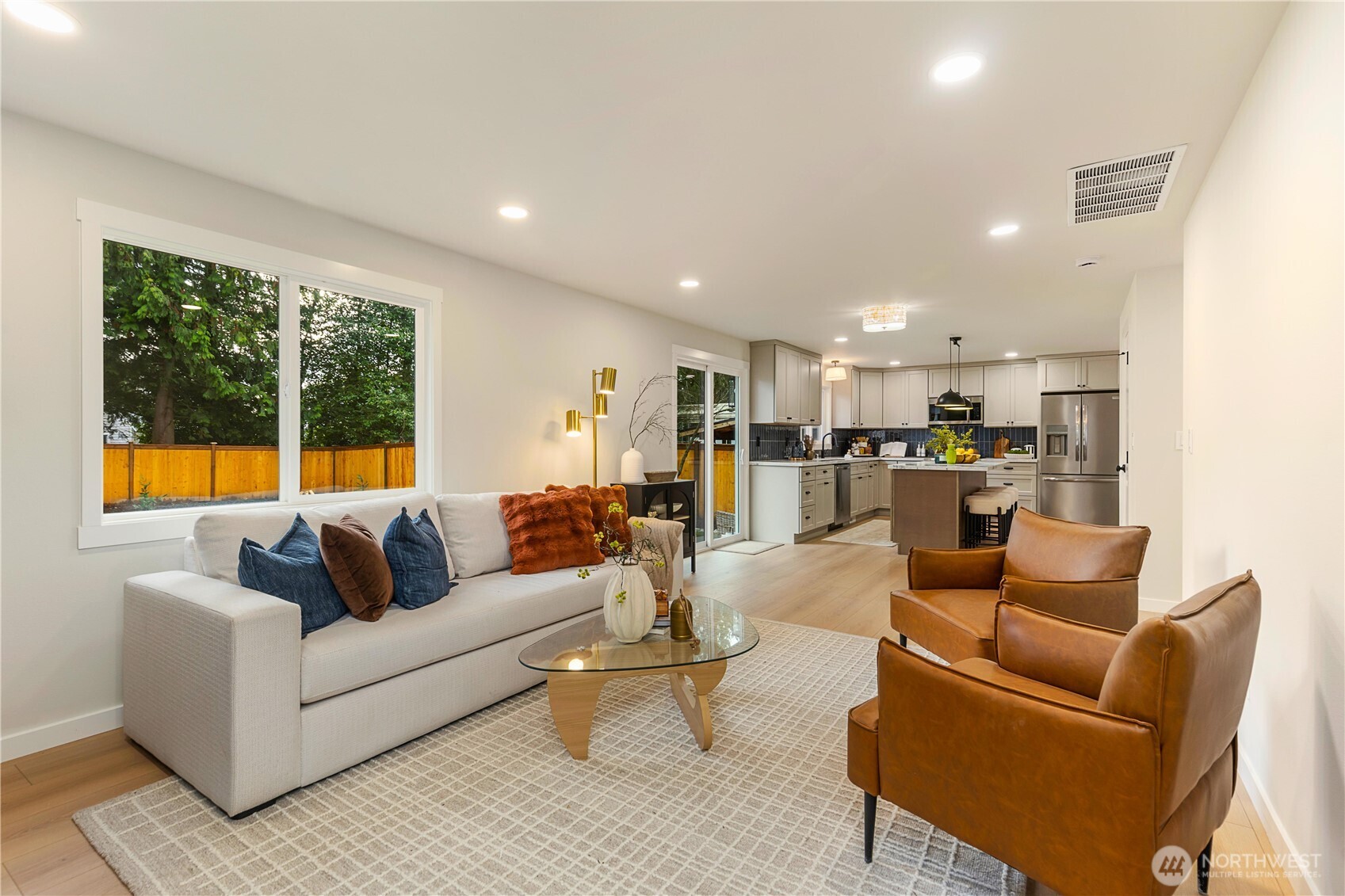 4709 Northeast 18th Street Renton, WA 98059 - Photo 10 of 38