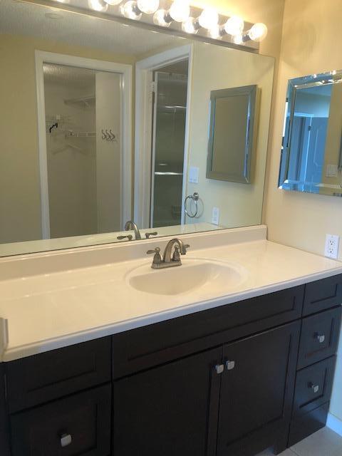 5951 Wellesley Park Drive, Unit 605 Boca Raton, FL 33433 - Photo 7 of 10 IMG_4524