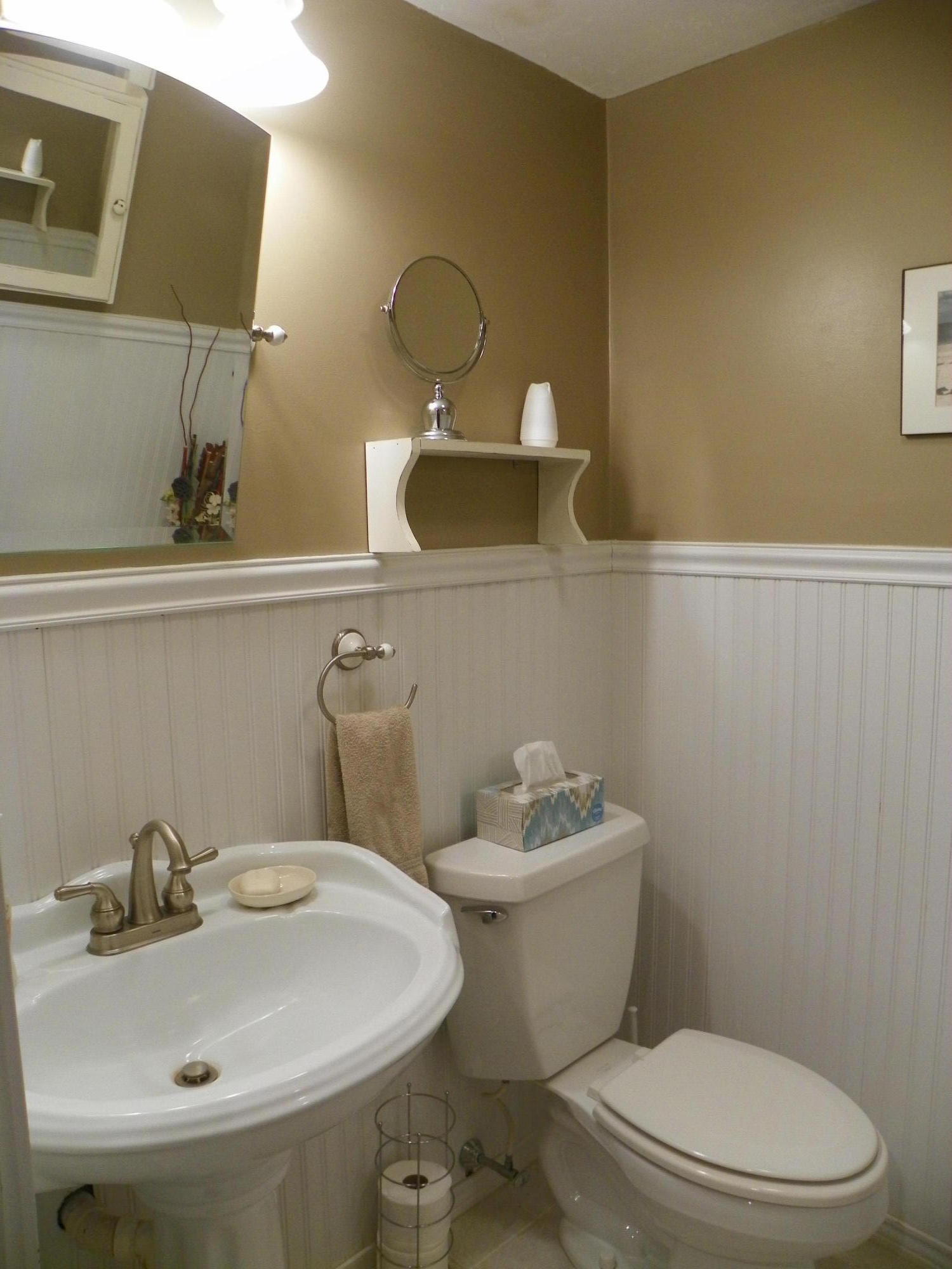 300 Falmouth Road, Unit 6E Mashpee, MA 02649 - Photo 7 of 32 a bathroom with a sink and a toilet