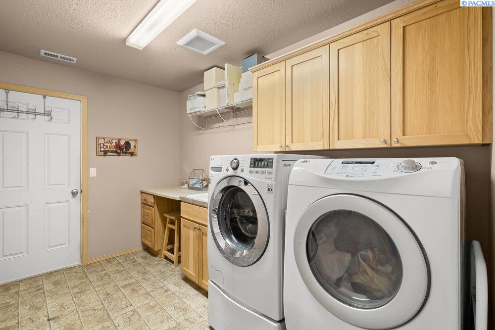 92908 East Holly Road Kennewick, WA 99338 - Photo 40 of 43 Gallery Image 40