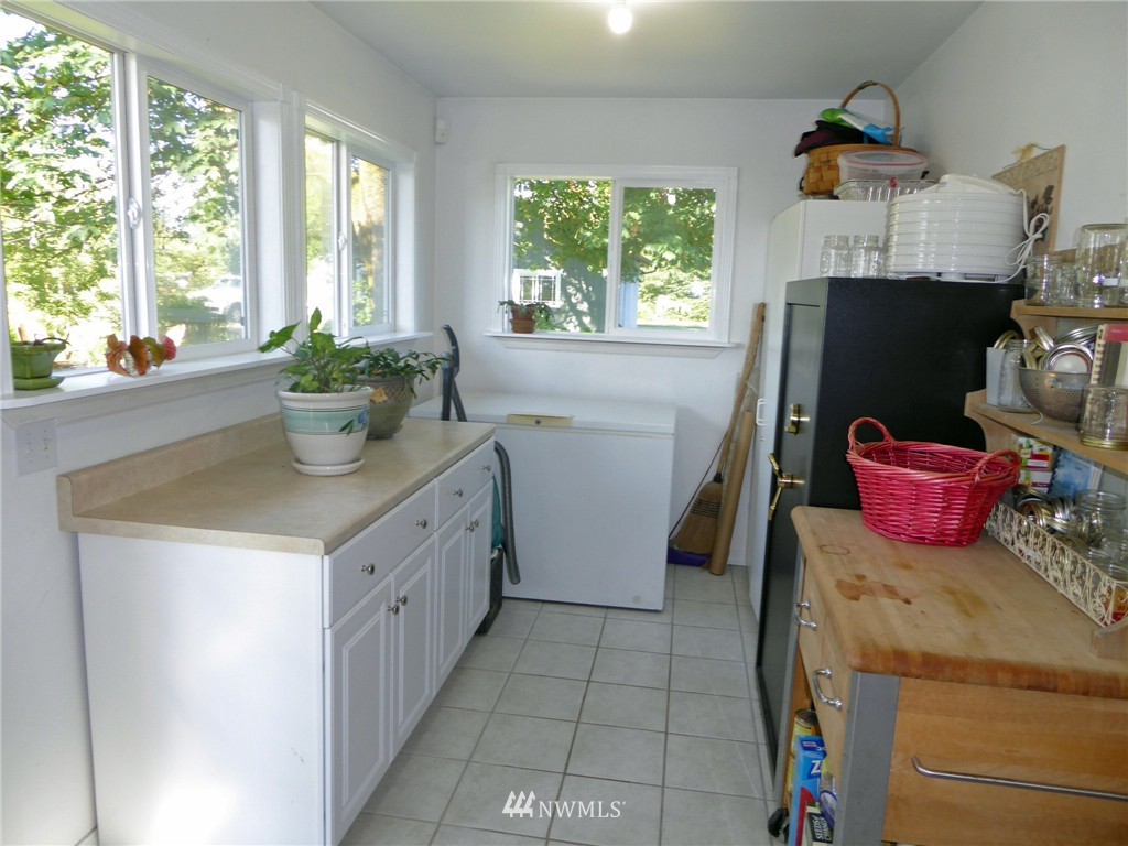 9111 178th Avenue Southwest Rochester, WA 98579 - Photo 9 of 25