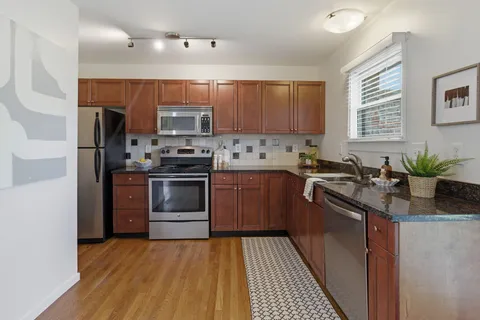 $417,500 | 940 Gale Lane, Unit 132, Nashville, TN 37204