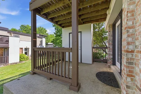 $417,500 | 940 Gale Lane, Unit 132, Nashville, TN 37204