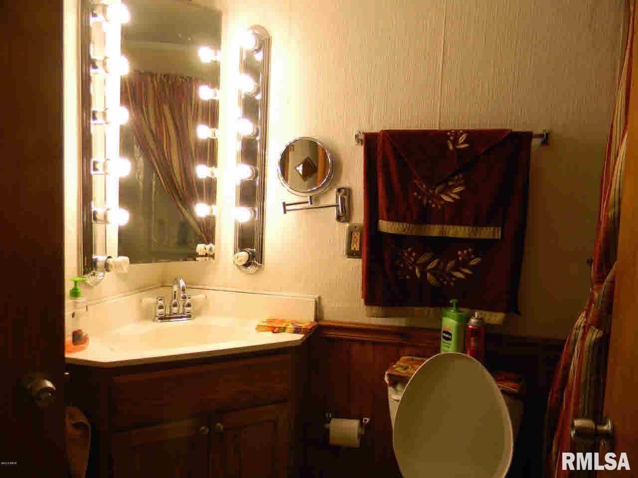 1049 Mine Road Du Quoin, IL 62832 - Photo 6 of 8 Gallery Image 6
