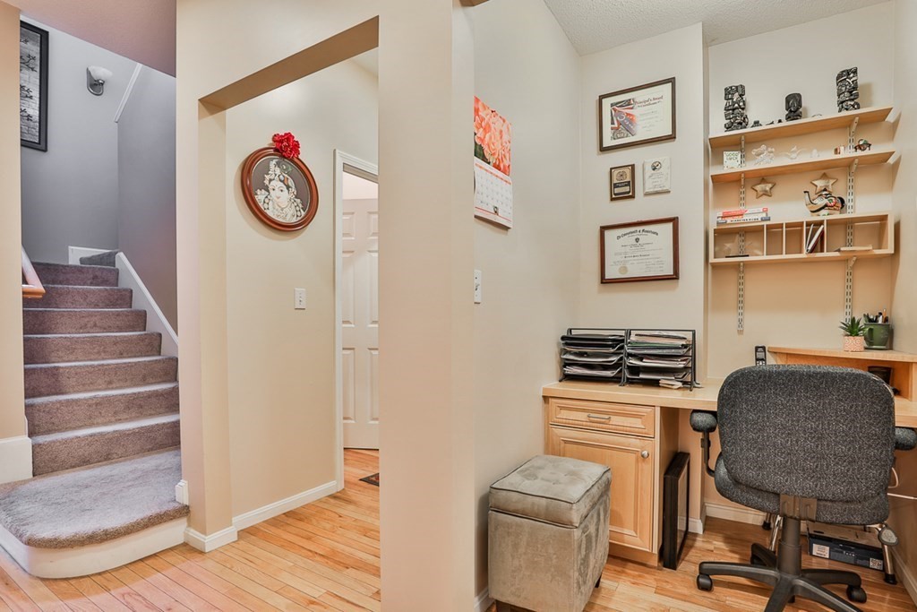 34 Jonathan Circle, Unit 34 Merrimack, NH 03054 - Photo 13 of 35 Gallery Image 13