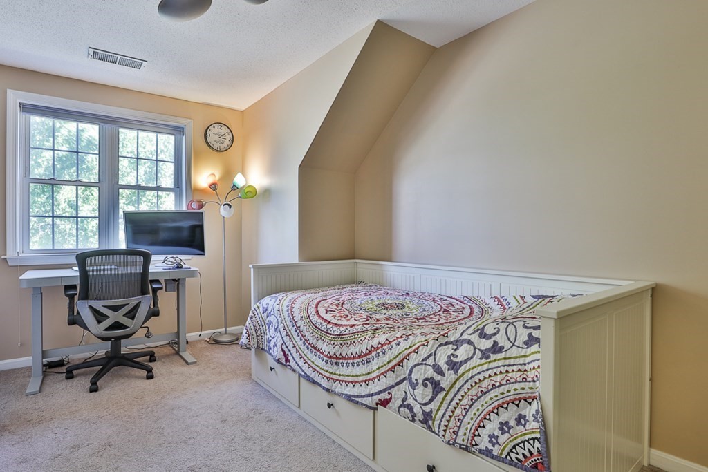 34 Jonathan Circle, Unit 34 Merrimack, NH 03054 - Photo 22 of 35 Gallery Image 22
