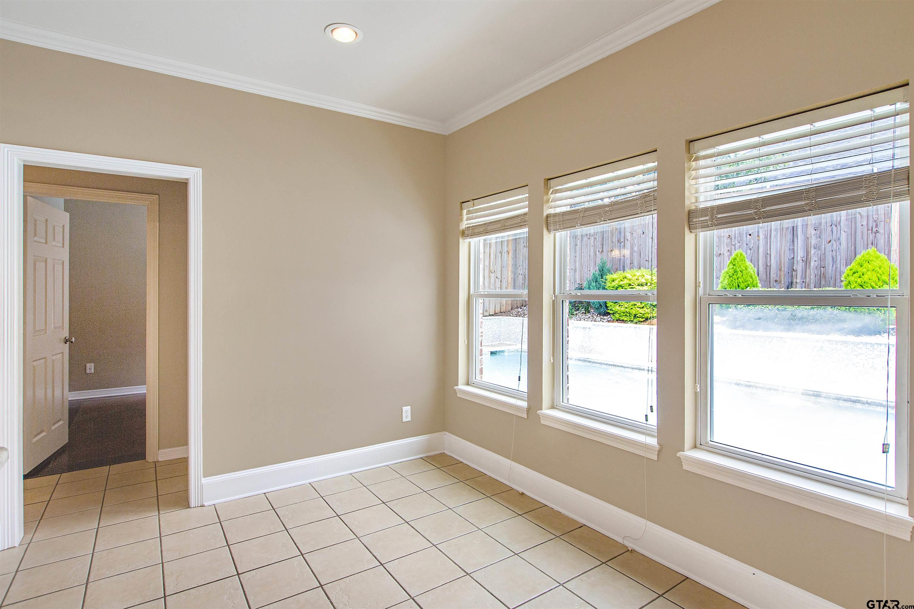 812 Rugby Lane Whitehouse, TX 75791 - Photo 5 of 40