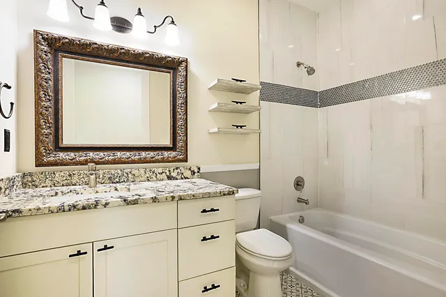 $1,295,000 | 2510 Lake Drive, Boynton Beach, FL 33435