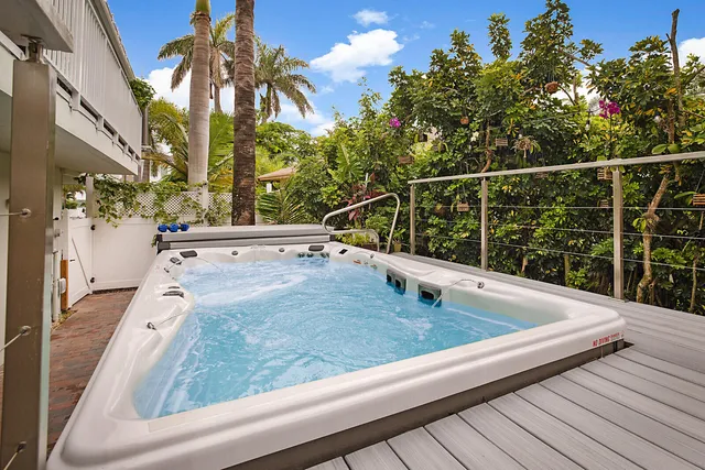 $1,295,000 | 2510 Lake Drive, Boynton Beach, FL 33435