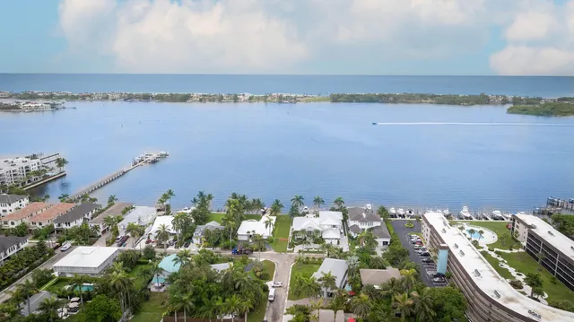 $1,295,000 | 2510 Lake Drive, Boynton Beach, FL 33435