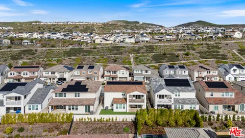 $1,250,000 | 18130 Radiance Lane, Santa Clarita, CA 91350