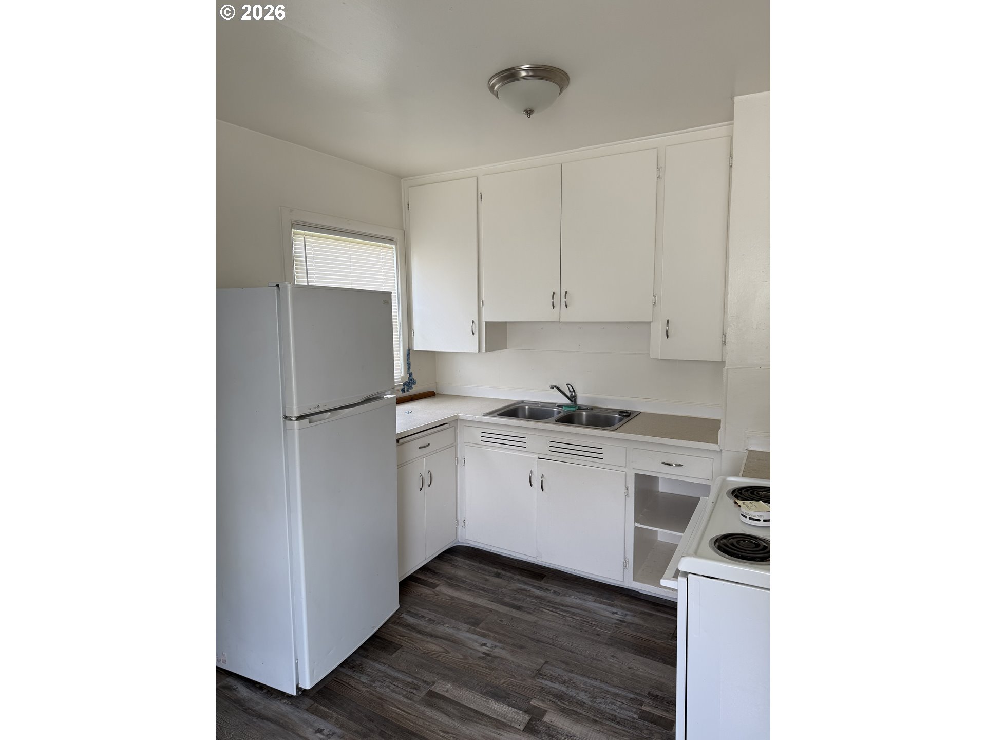 278 Colorado Street Longview, WA 98632 - Photo 4 of 7 Kitchen