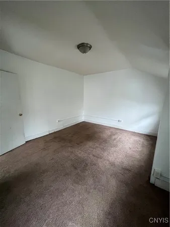 $1,250 | 89-93 East 5th Street, Unit 93, Oswego, NY 13126