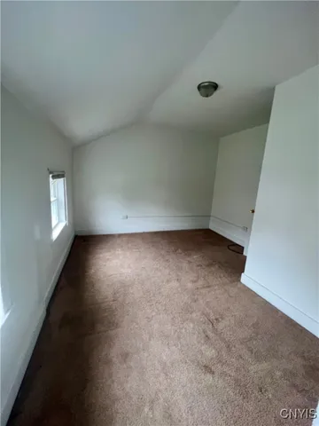 $1,250 | 89-93 East 5th Street, Unit 93, Oswego, NY 13126