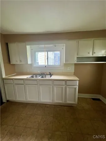 $1,250 | 89-93 East 5th Street, Unit 93, Oswego, NY 13126