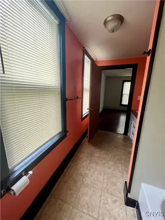 $1,250 | 89-93 East 5th Street, Unit 93, Oswego, NY 13126