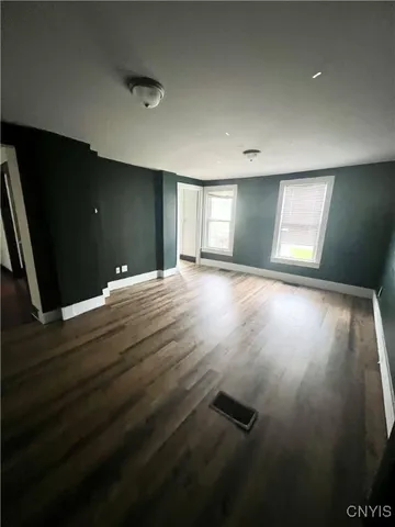 $1,250 | 89-93 East 5th Street, Unit 93, Oswego, NY 13126