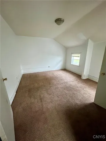 $1,250 | 89-93 East 5th Street, Unit 93, Oswego, NY 13126