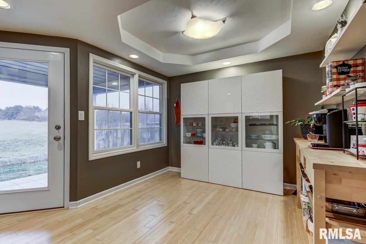 3725 Carney Boulevard Springfield, IL 62712 - Photo 11 of 46 Gallery Image 11